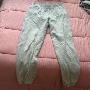 light gray american eagle joggers